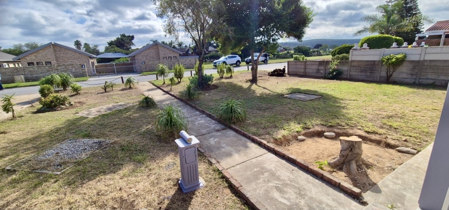 4 Bedroom Property for Sale in Windsor Park Eastern Cape